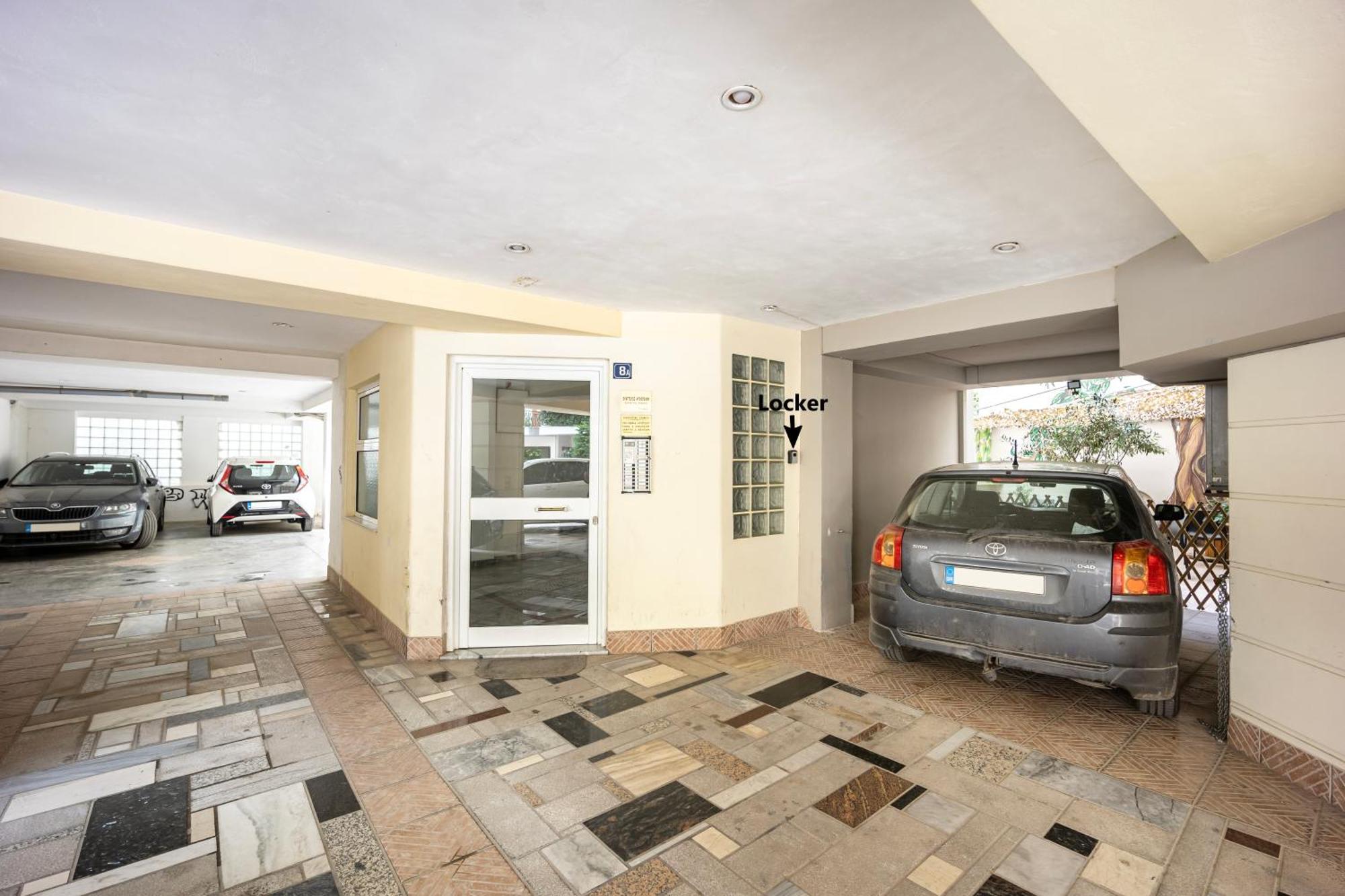 Fabulous Central Apartment Close To The Sea! Chalkida Luaran gambar