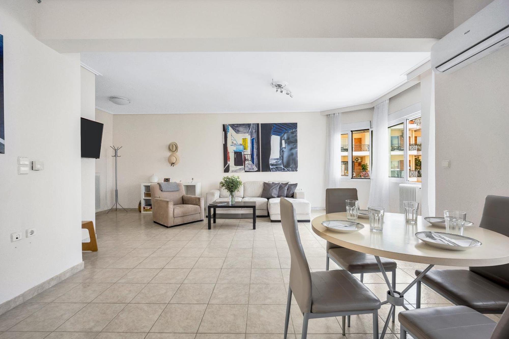 Fabulous Central Apartment Close To The Sea! Chalkida Luaran gambar