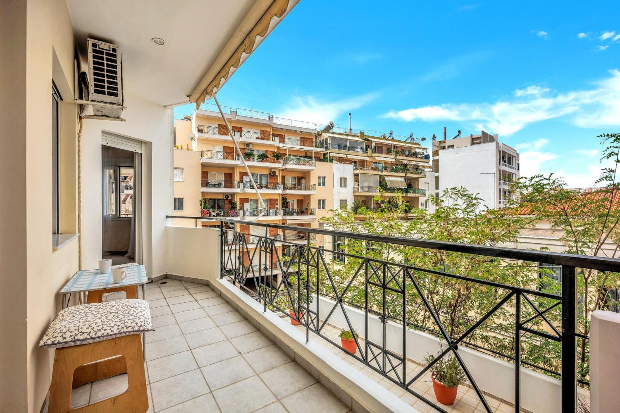 Fabulous Central Apartment Close To The Sea! Chalkida Luaran gambar