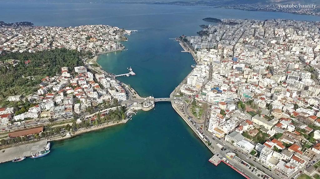 Fabulous Central Apartment Close To The Sea! Chalkida Luaran gambar